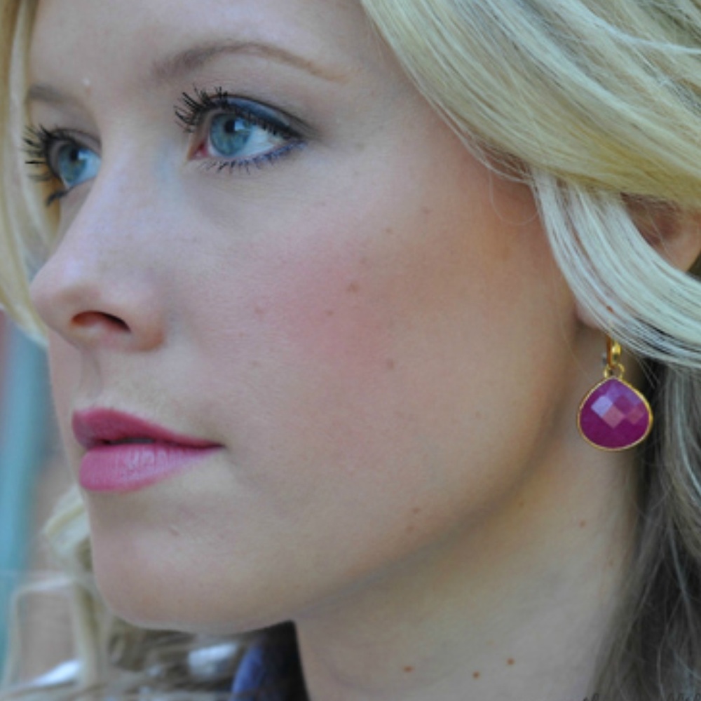 :: Stella & Dot Serenity Raspberry Drop Earrings - Picture 7 of 8